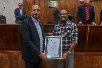 Câmara homenageia delegada titular da Deam de São João de Meriti