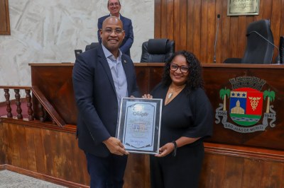 Câmara homenageia delegada titular da Deam de São João de Meriti