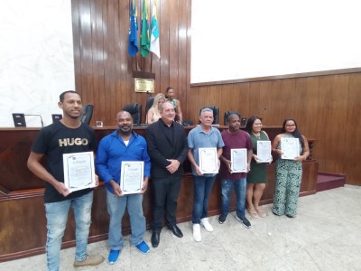 Câmara homenageia membros da sociedade meritiense