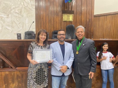 Câmara homenageia os 60 anos do Colégio Batista do Vilar dos Teles