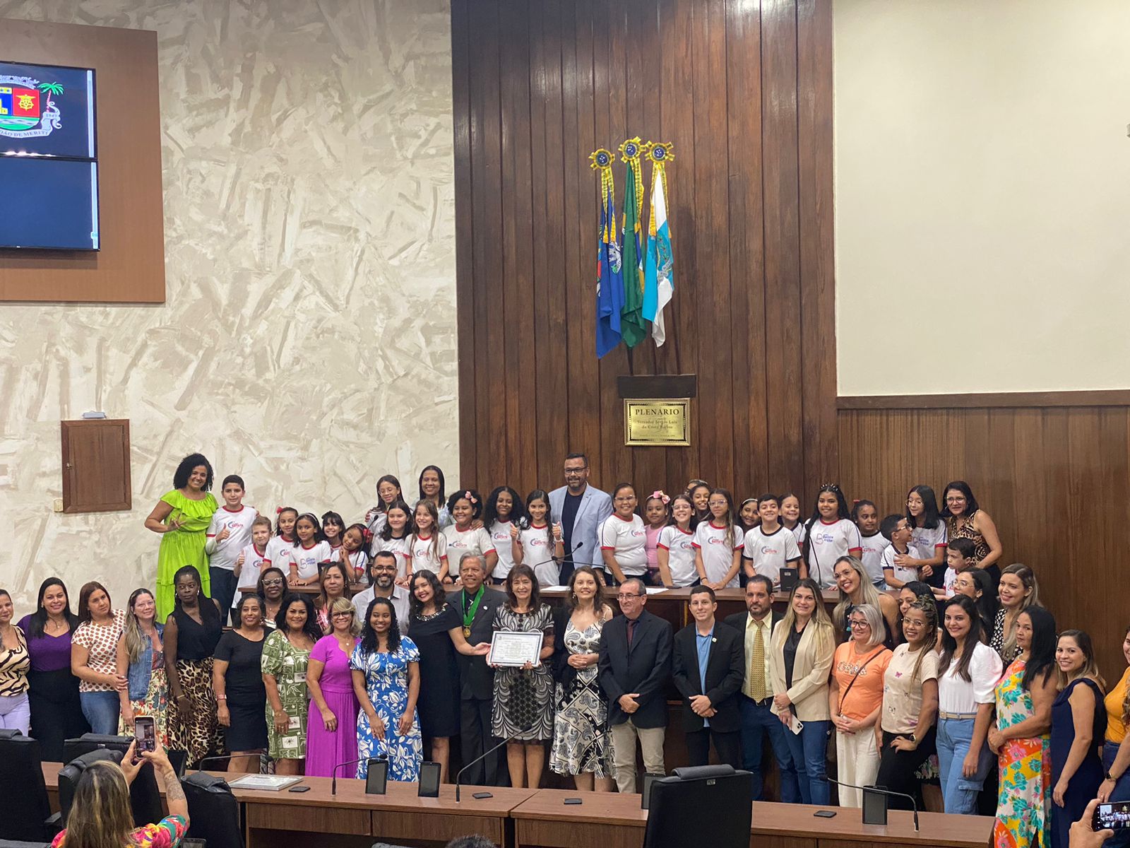 Câmara homenageia os 60 anos do Colégio Batista do Vilar dos Teles