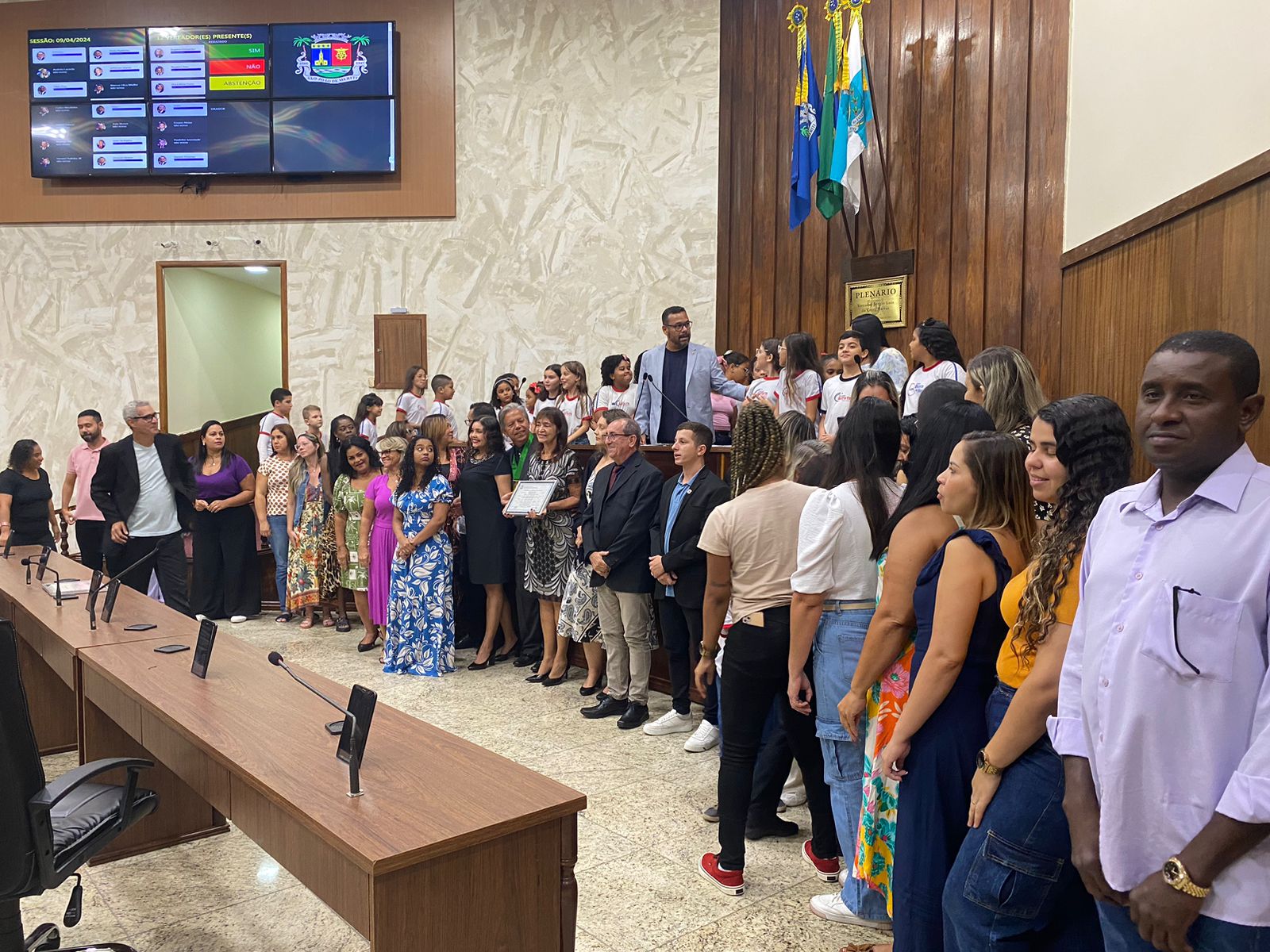 Câmara homenageia os 60 anos do Colégio Batista do Vilar dos Teles