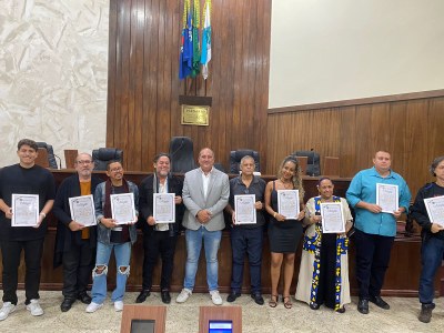 Câmara homenageia produtores e elenco de curta metragem