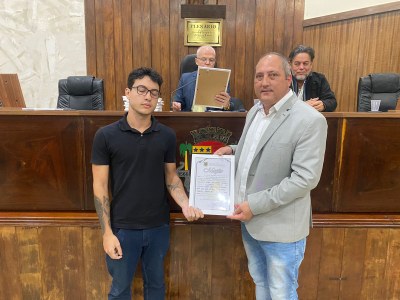 Câmara homenageia produtores e elenco de curta metragem