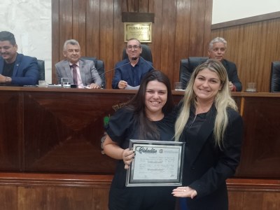 Câmara homenageia servidores da saúde