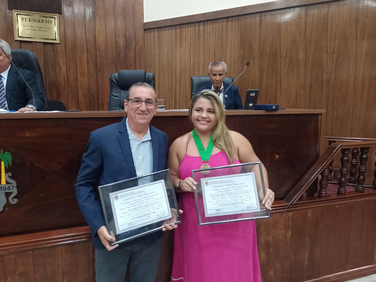 Câmara entrega Medalha do Mérito Empresarial