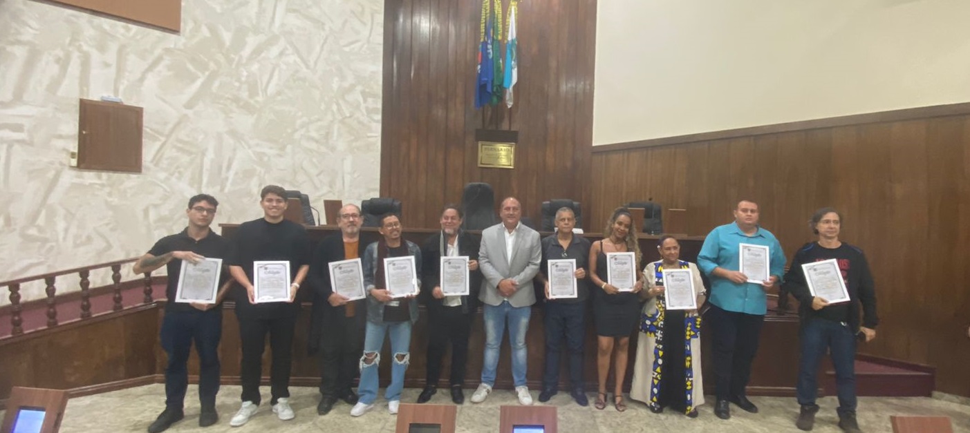 Câmara homenageia produtores e elenco de curta metragem